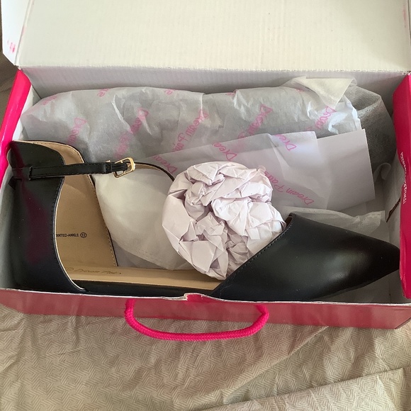 Dream Pairs Shoes - Black flats